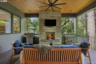 18965 Pilkington Rd, Lake Oswego, OR 97035 - Photo 9