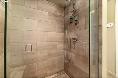 1075 NW Northrup St #1812, Portland, OR 97209 - Photo 23