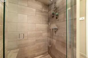 1075 NW Northrup St, Portland, OR 97209 - Photo 23