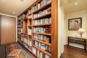 1075 NW Northrup St, Portland, OR 97209 - Photo 5