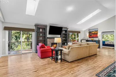 1812 SW Greenway Cir, West Linn, OR 97068 - Photo 11