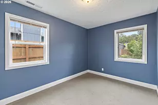 9525 N Hodge Ave, Portland, OR 97203 - Photo 15
