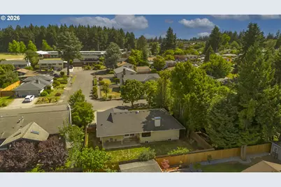 12737 NE Morris St, Portland, OR 97230 - Photo 39