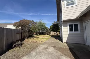 500 Velopa Ct, Brookings, OR 97415 - Photo 43