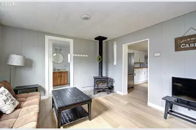 16790 Lewis River Rd, Cougar, WA 98616 - Photo 15