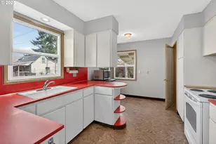 5306 SE 64th Ave, Portland, OR 97206 - Photo 9