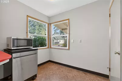 5306 SE 64th Ave, Portland, OR 97206 - Photo 11