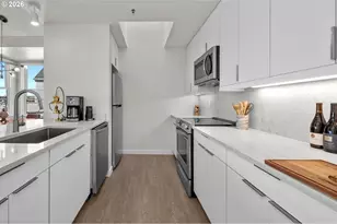305 S Montgomery St, Portland, OR 97201 - Photo 11
