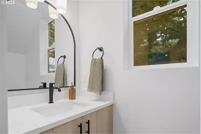 4029 SE Tibbetts St, Portland, OR 97202 - Photo 11