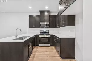 3683 SW 209th Ave, Hillsboro, OR 97123 - Photo 9