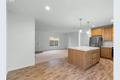 12904 SE Ramona St, Portland, OR 97236 - Photo 13