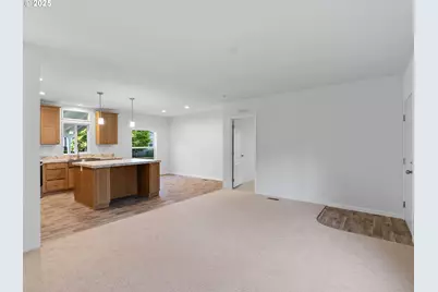 12904 SE Ramona St, Portland, OR 97236 - Photo 5