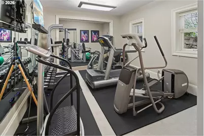 15599 Village Dr, Lake Oswego, OR 97034 - Photo 33