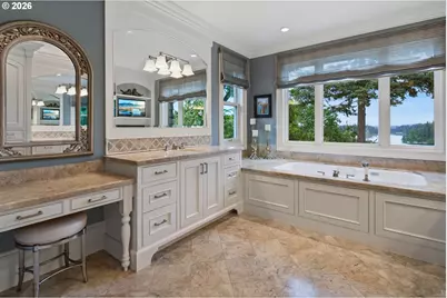 15599 Village Dr, Lake Oswego, OR 97034 - Photo 23