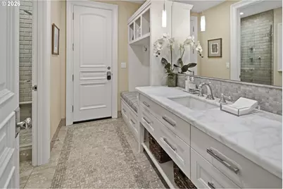 15599 Village Dr, Lake Oswego, OR 97034 - Photo 29