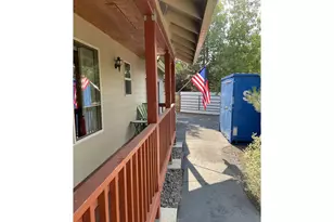 16691 Oakridge Pl, La Pine, OR 97739 - Photo 3