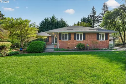 1620 SW Maplecrest Dr, Portland, OR 97219 - Photo 1