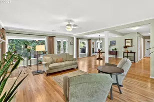 1620 SW Maplecrest Dr, Portland, OR 97219 - Photo 11