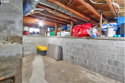 390 W Arlington St, Gladstone, OR 97027 - Photo 29