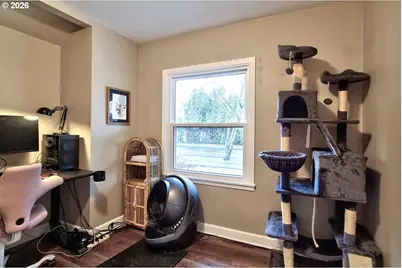390 W Arlington St, Gladstone, OR 97027 - Photo 17