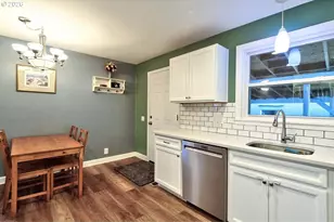 390 W Arlington St, Gladstone, OR 97027 - Photo 11