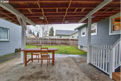 390 W Arlington St, Gladstone, OR 97027 - Photo 25