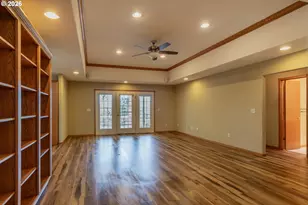 1049 W Copper Ct, Roseburg, OR 97471 - Photo 7