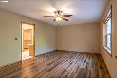 1049 W Copper Ct, Roseburg, OR 97471 - Photo 23