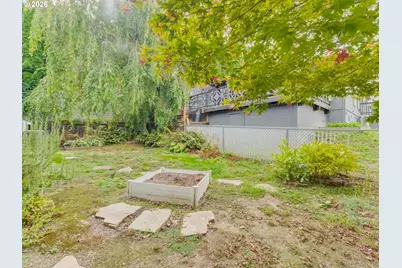 696 SW Livingston Pl, Troutdale, OR 97060 - Photo 41