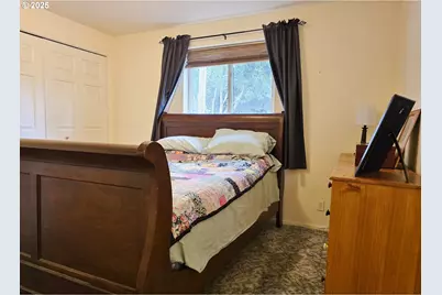 795 Red Cedar Ct, Eugene, OR 97402 - Photo 15