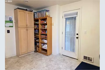 795 Red Cedar Ct, Eugene, OR 97402 - Photo 11