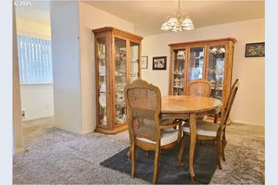 795 Red Cedar Ct, Eugene, OR 97402 - Photo 7