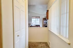 795 Red Cedar Ct, Eugene, OR 97402 - Photo 3
