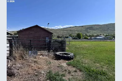 2400 Failing Ave, Baker City, OR 97814 - Photo 13