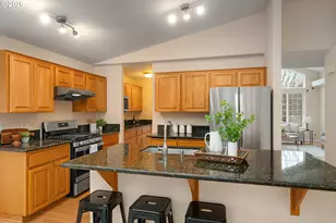 14573 NW Evergreen St, Portland, OR 97229 - Photo 15