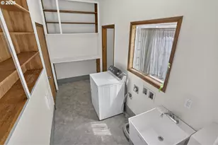 33310 SW JP W Rd, Scappoose, OR 97056 - Photo 17