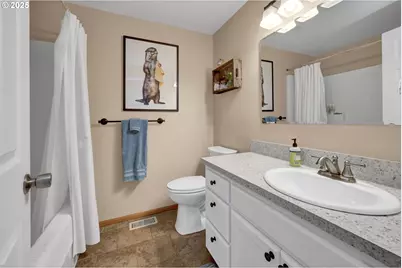 958 Bush Ln, Creswell, OR 97426 - Photo 19