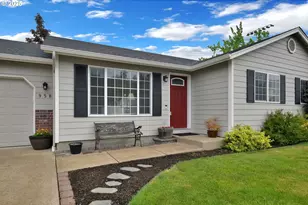 958 Bush Ln, Creswell, OR 97426 - Photo 5