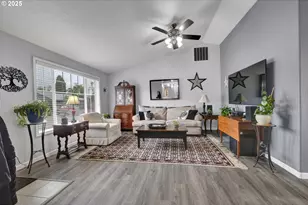 958 Bush Ln, Creswell, OR 97426 - Photo 13