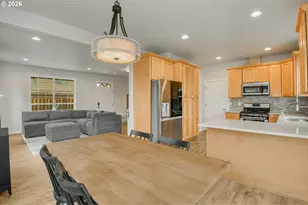 2409 SE Oak Grove Blvd, Milwaukie, OR 97267 - Photo 9