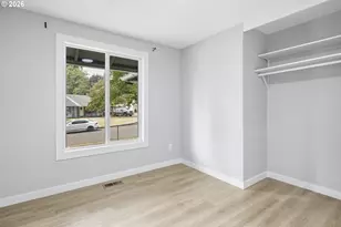2013 NE Roberts Ct, Gresham, OR 97030 - Photo 27