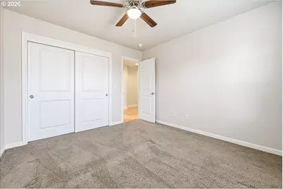 20967 NE Yukon St, Aurora, OR 97002 - Photo 33