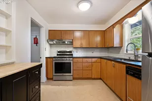 9125 SW Garden Home Rd, Portland, OR 97223 - Photo 9