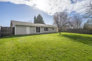 127 SW Poplar Ct, McMinnville, OR 97128 - Photo 29