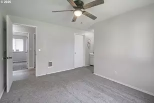 127 SW Poplar Ct, McMinnville, OR 97128 - Photo 23