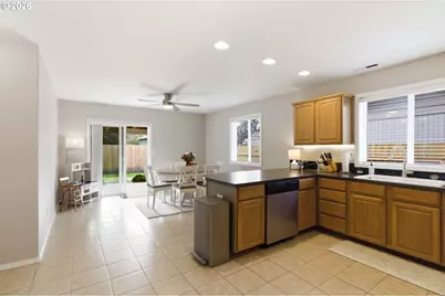 2406 34th Ave, Longview, WA 98632 - Photo 7