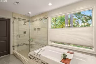 10071 SW 8th Pl, Portland, OR 97219 - Photo 21