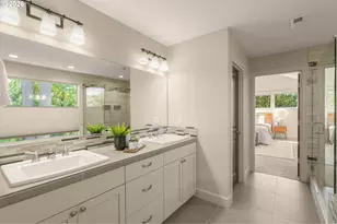 10071 SW 8th Pl, Portland, OR 97219 - Photo 19