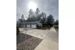 1610 19th St, Florence, OR 97439 - Photo 5