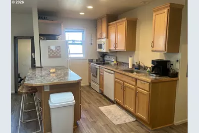 1610 19th St, Florence, OR 97439 - Photo 31